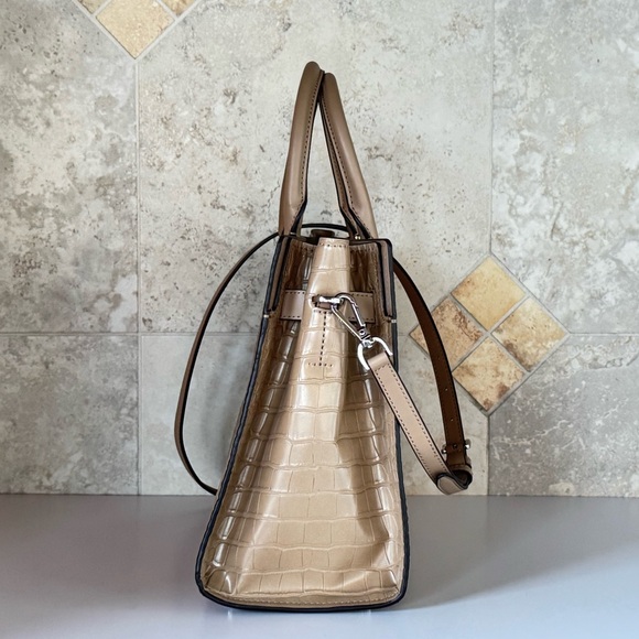 Michael Kors Hamilton MD Crocodile-Embossed Shoulder Bag Camel - Picture 6 of 14